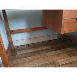 massief grenen bureau