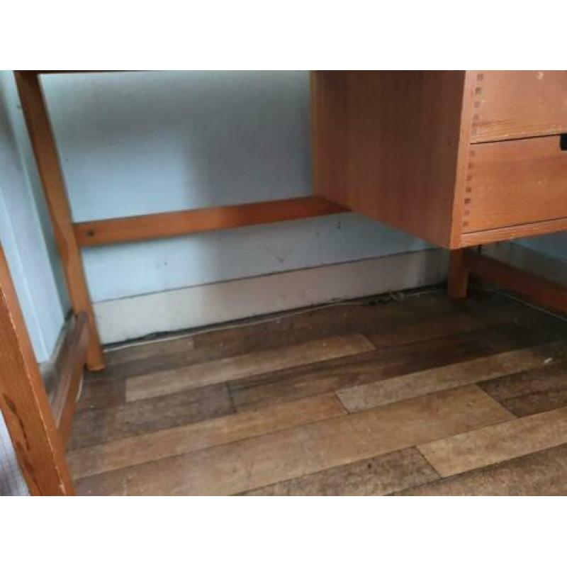 massief grenen bureau