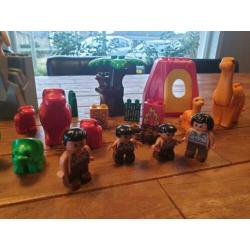 Duplo dinosaurussen, poppetjes oertijd etc