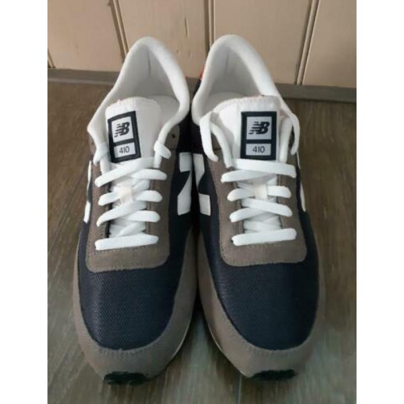 Gloednieuwe New Balance sneakers, maat 44