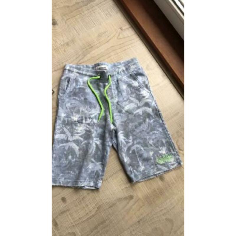 Als NIEUW: STOERE jogshort van VINGINO mt 10-140