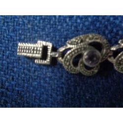 Art Nouveau Zilveren armband met 9 paarse kristallen,gemerkt