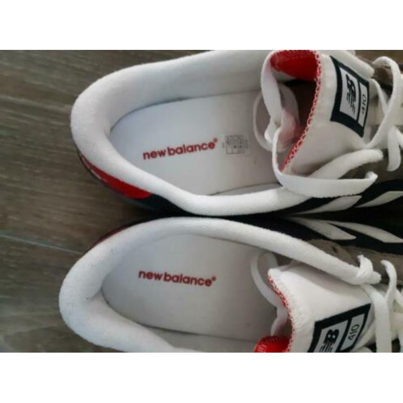 Gloednieuwe New Balance sneakers, maat 44