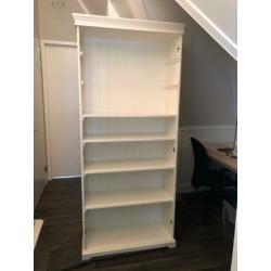 Kast Ikea met glazendeuren