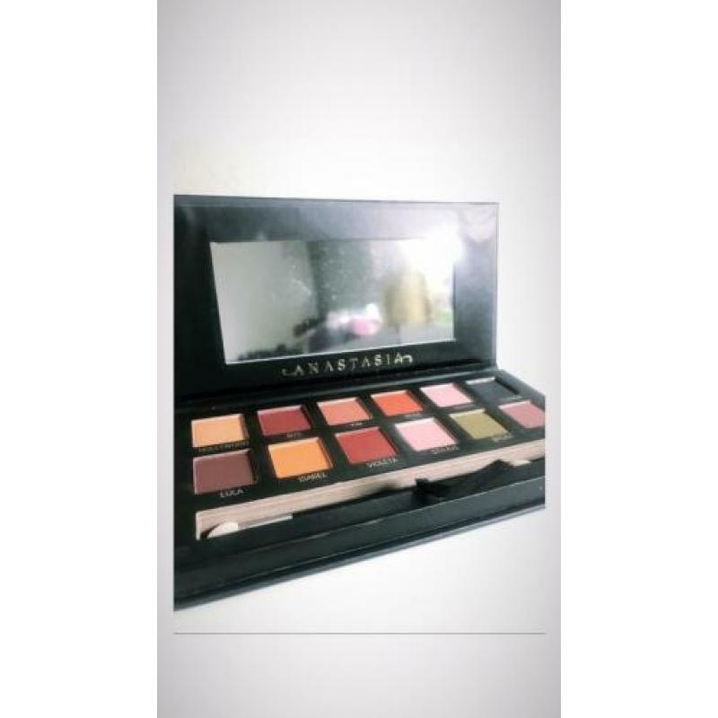 Oogschaduw / highlight pallets