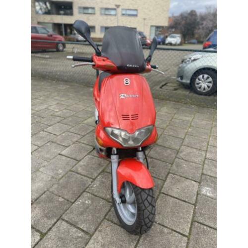 Nette GileraRunner FXR kappenset 180cc ook passend op 50/125
