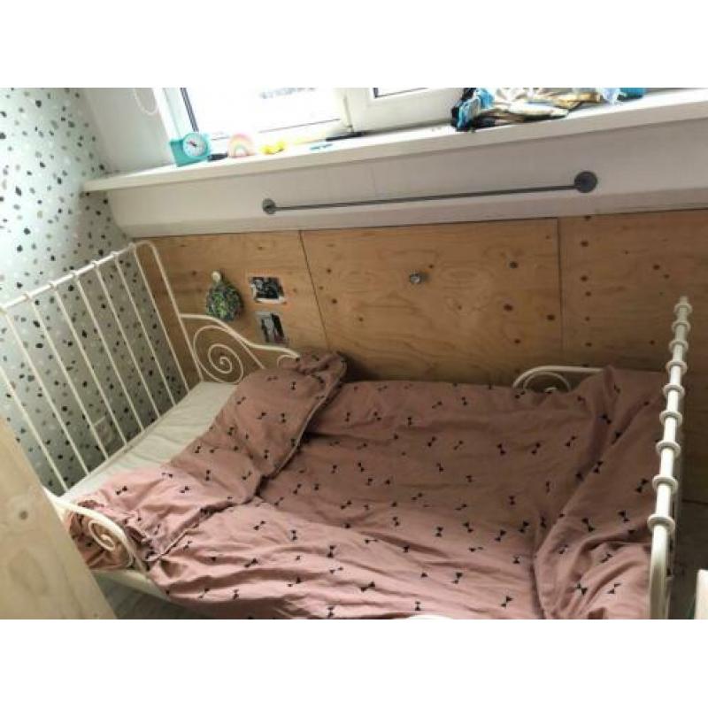 Stalen uitschuifbed Ikea