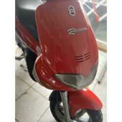 Nette GileraRunner FXR kappenset 180cc ook passend op 50/125