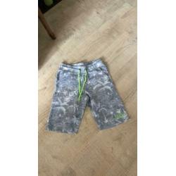Als NIEUW: STOERE jogshort van VINGINO mt 10-140