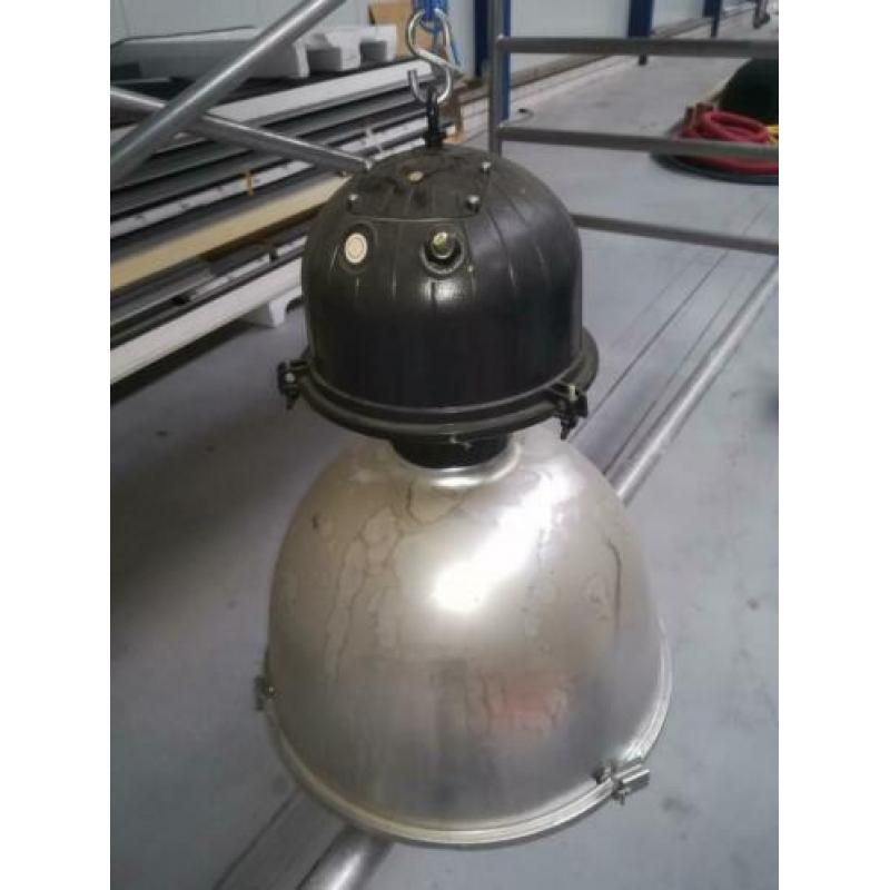 Fabrieks lamp