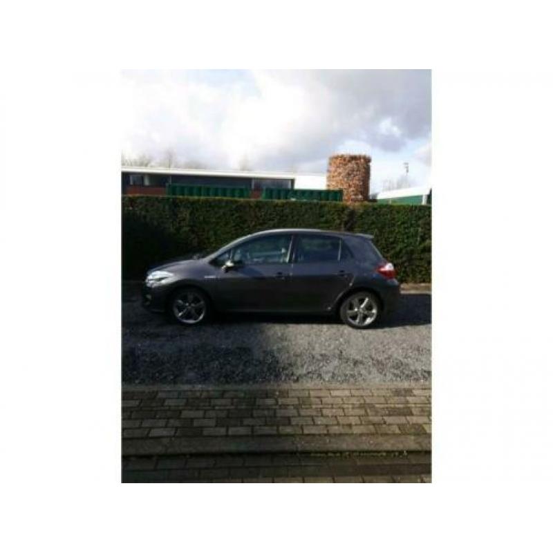 v.a. € 220 p/m | Toyota Auris 1.8 Dynamic