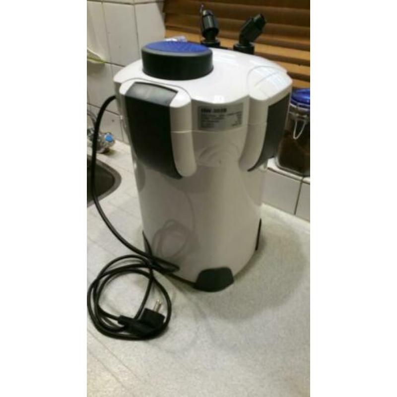 Waterpomp HW-303B met uv licht.