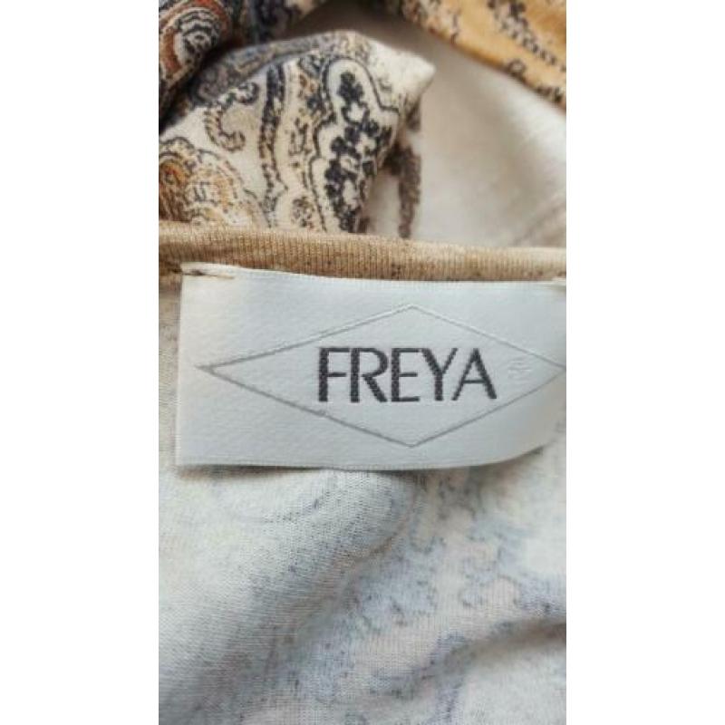 Freya shirt maat M