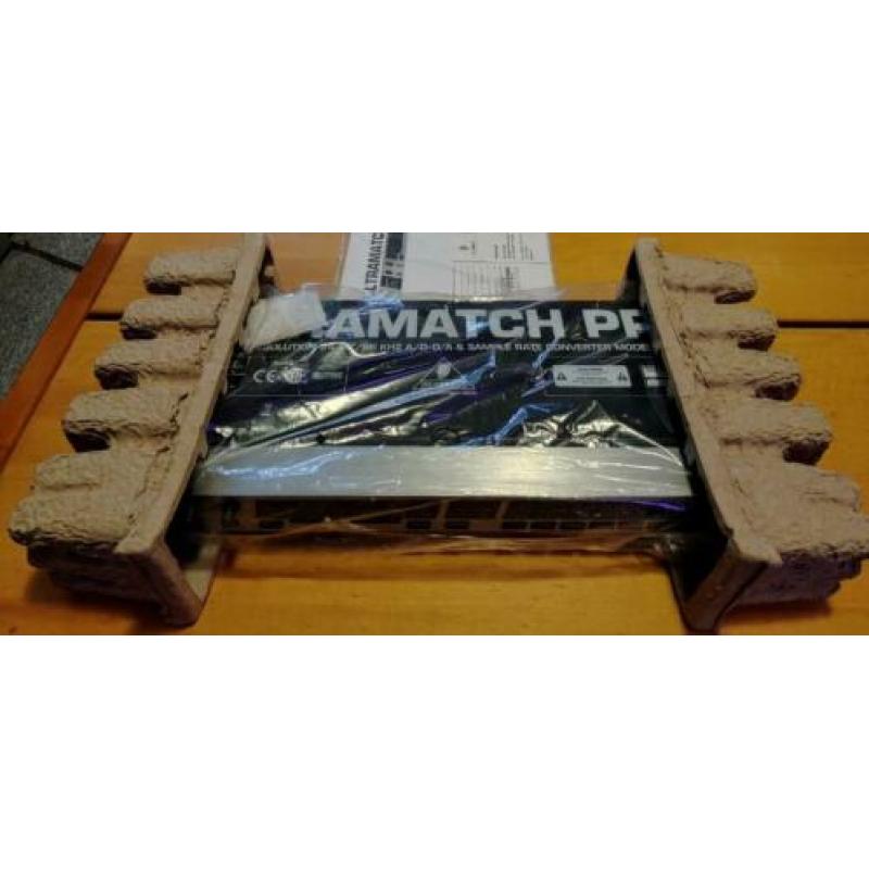 behringer ultramatch pro src2496