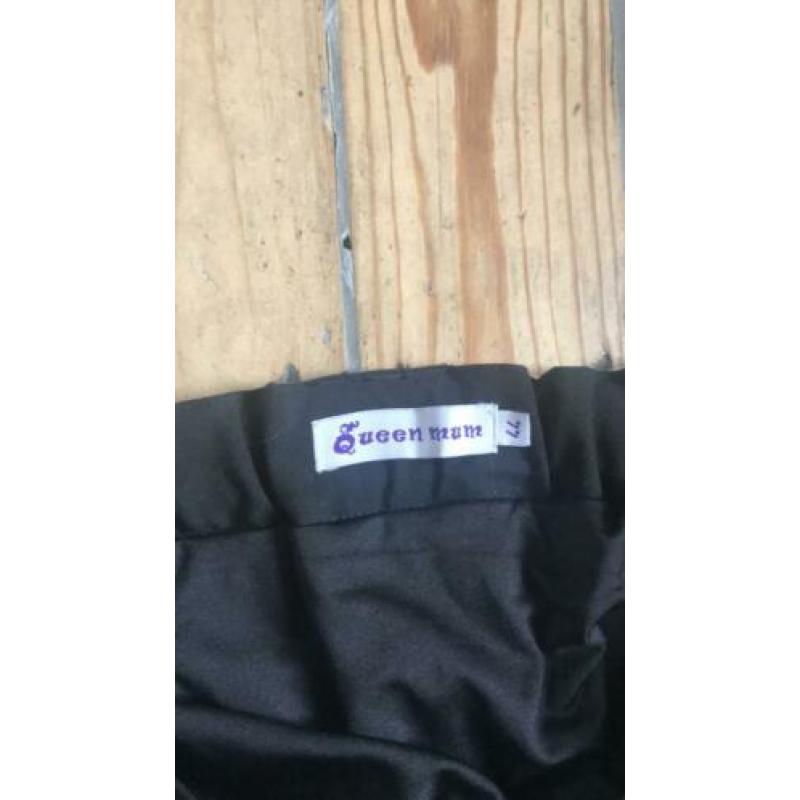 Nieuwe Queen Mum broek maat 44