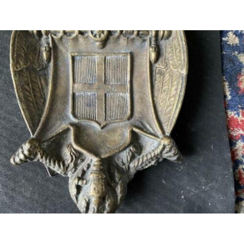 Bronzen Wapenschild