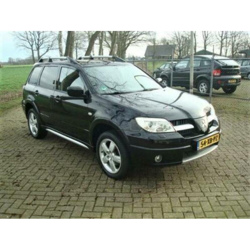 Mitsubishi Outlander Sport 2.4 Invite Scott 4WD Automaat