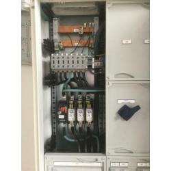 Siemens schakel/verdeel kast
