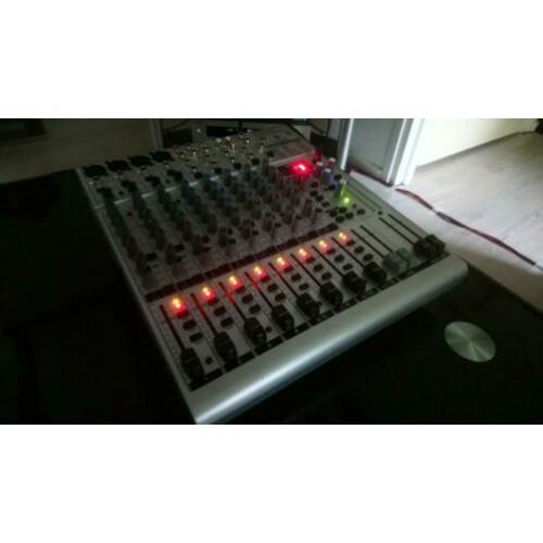 behringer ub1622fx pro