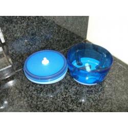 tupperware uiensnijder/hakmolen / shaker/kommen/bakjes enz e