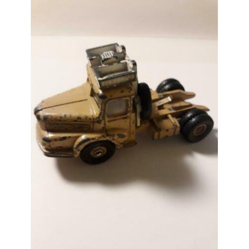 Dinky Toys nr 893 Tracteur Unic Saharien