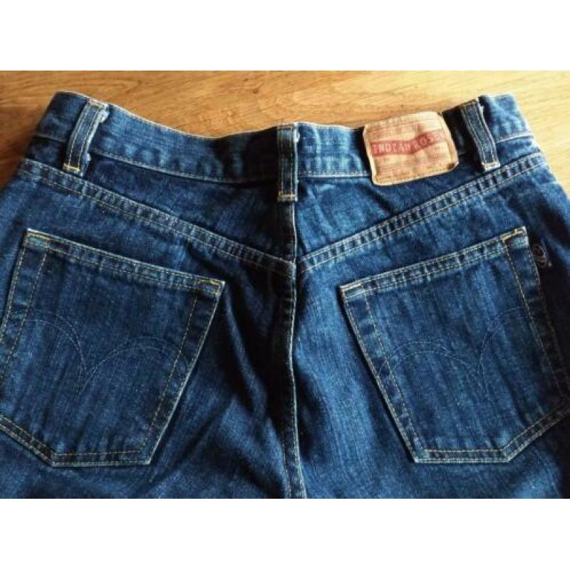 Indian rosé jeans