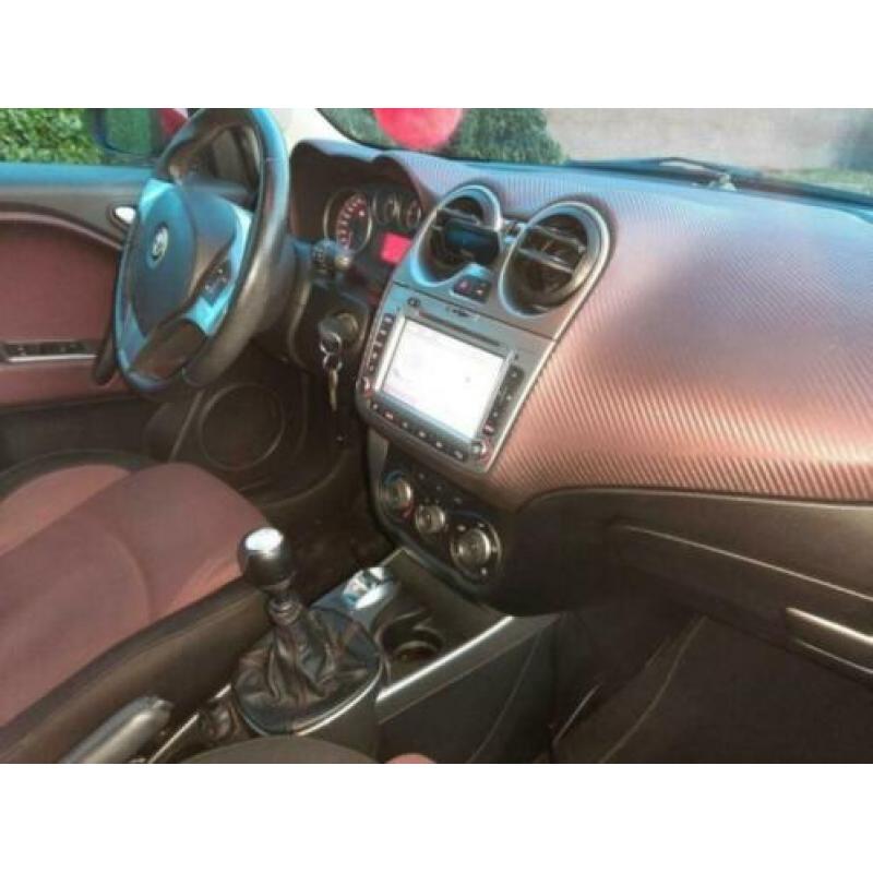 Alfa MiTo 1.6 JTD multimediascherm