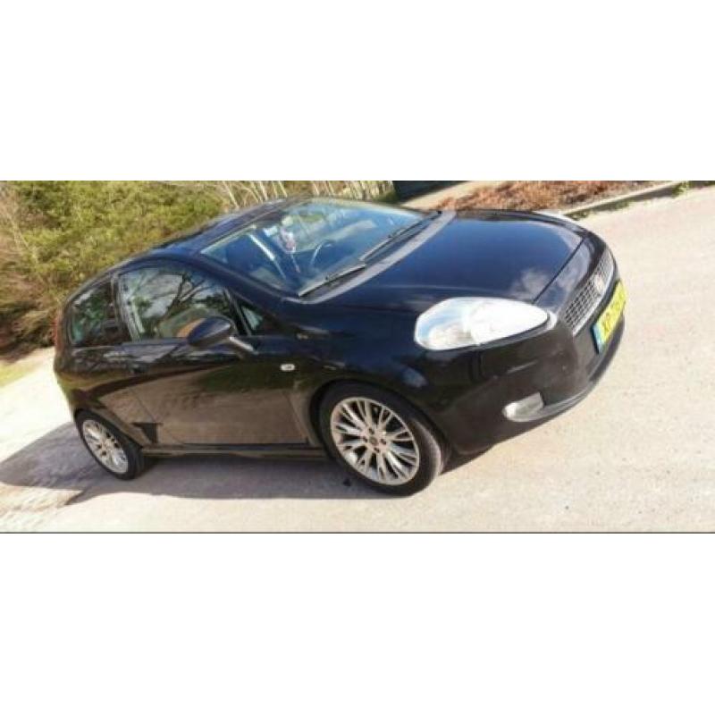 Fiat Punto 1.4 16V 120 pk 2008 Zwart