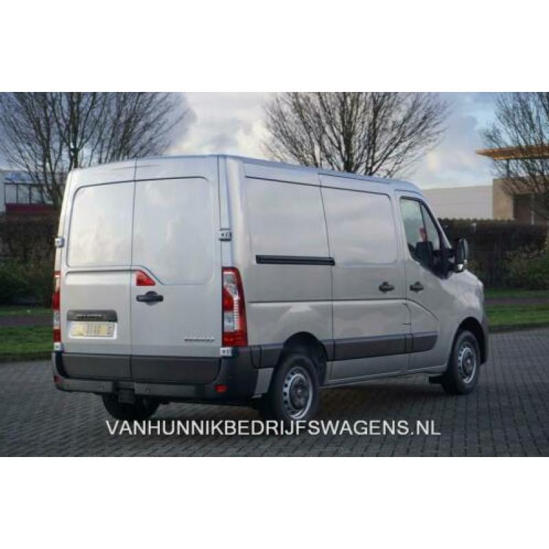 Renault Master T28 Grand Comfort 2.3 135PK L1H1 MY2020 €294