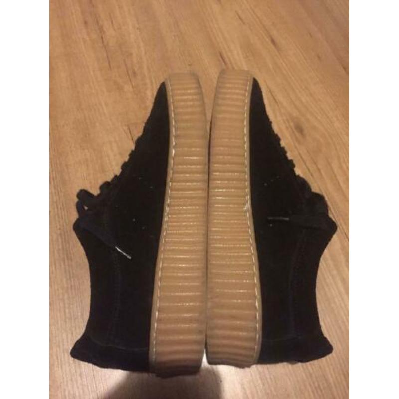 Sacha zwarte suède leer sneakers met spekzool