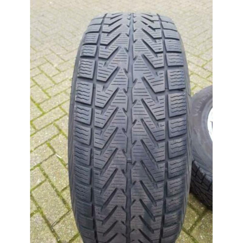 Alu velgen met winterbanden 235/65/R18