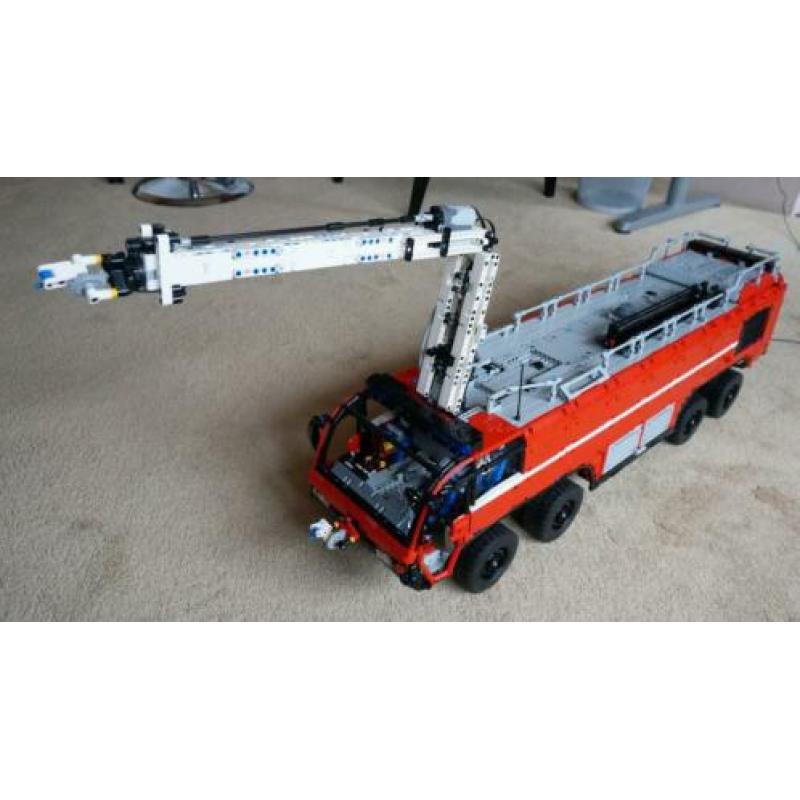 Te koop ZELFBOUW LEGO CRASH TENDER (ontwerp Lucio Switch).