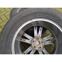 Alu velgen met winterbanden 235/65/R18
