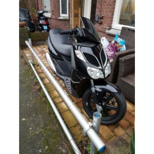 Aprillia sport City 200