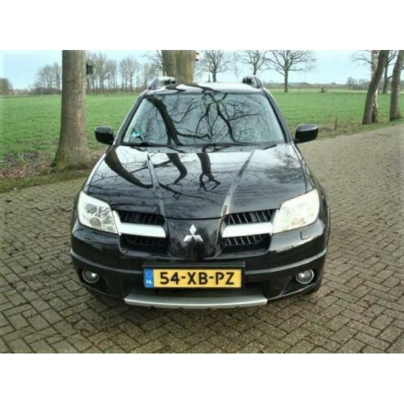 Mitsubishi Outlander Sport 2.4 Invite Scott 4WD Automaat