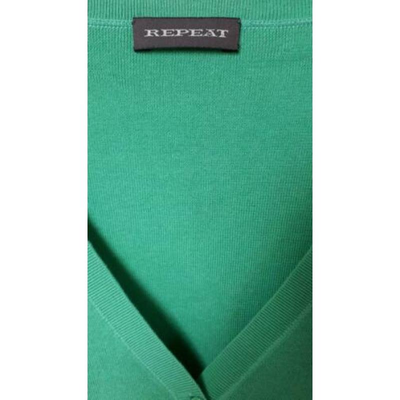 Repeat vest maat 40 met bijpassende shawl van Repeat