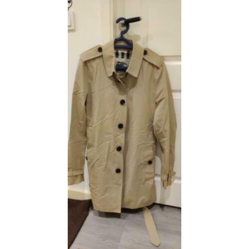 Burberry Jas maat m origineel