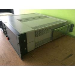 Tektronix 1731 Waveform Monitor in 19" cabinet