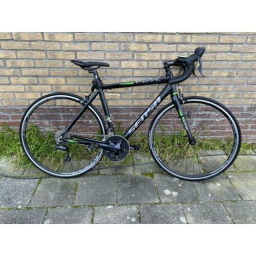 Wielrenfiets/racefiets voor kinderen van ongeveer 11 tot 15