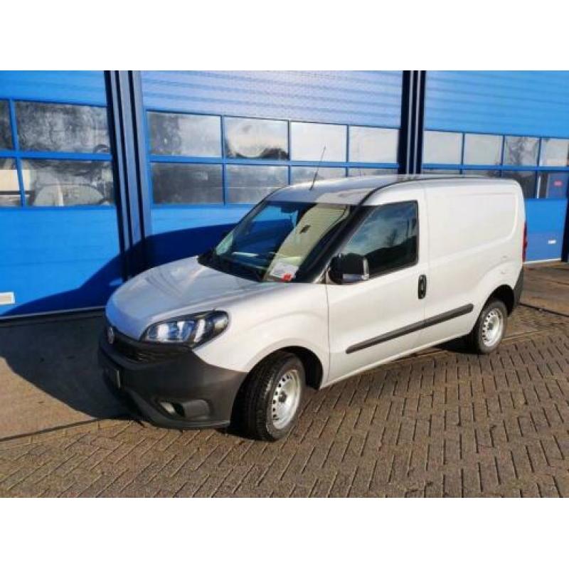 Fiat Doblo Pro Edition L1H1 Euro 6D zilvergrijs