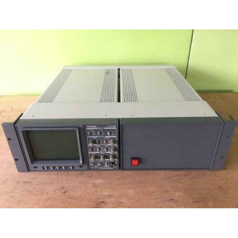 Tektronix 1731 Waveform Monitor in 19" cabinet