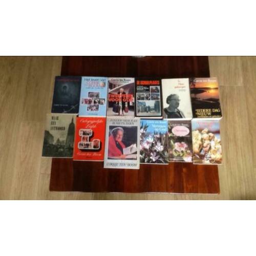 12 bundels/boeken Corrie ten Boom