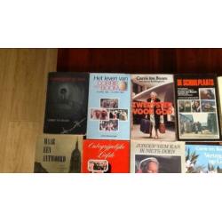 12 bundels/boeken Corrie ten Boom