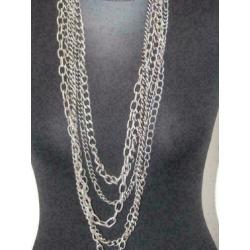 Zware ketting zilver kleur /staal schakel Manouk, nieuw.