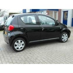 Toyota AYGO 1.0 12V VVT-I