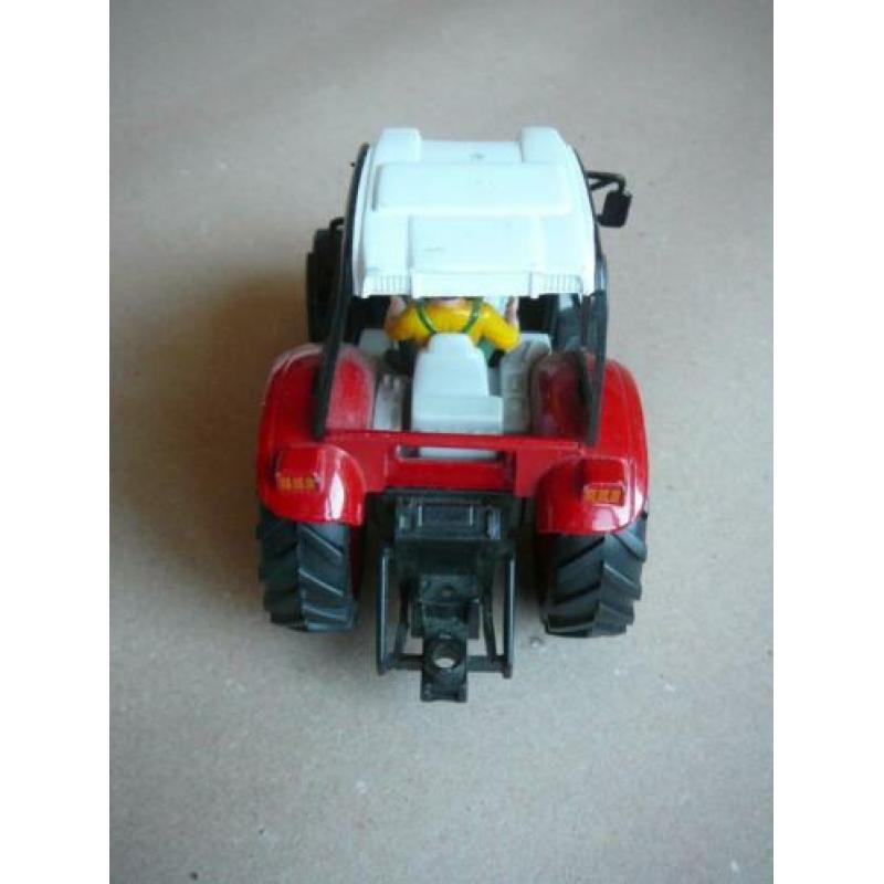 rode Lindner tractor