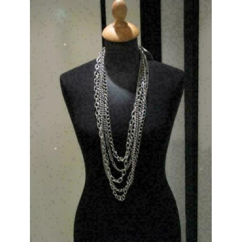 Zware ketting zilver kleur /staal schakel Manouk, nieuw.