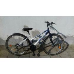te koop aangeboden diverse meisjesfietsen
