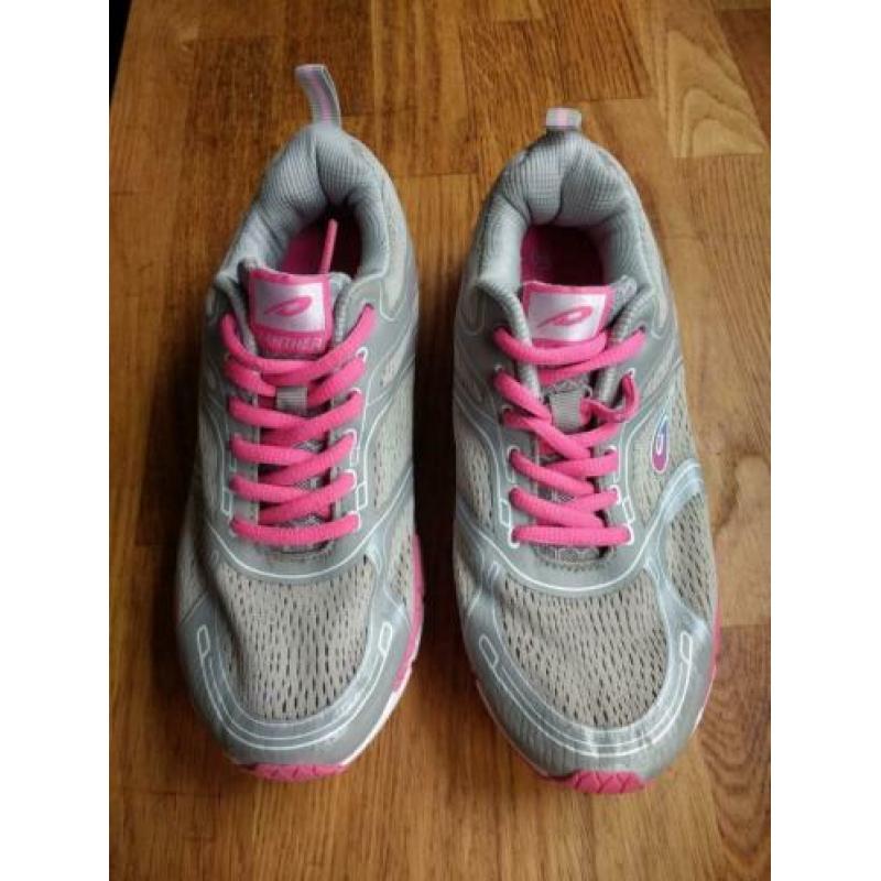 Grijze sneakers 36