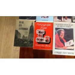 12 bundels/boeken Corrie ten Boom